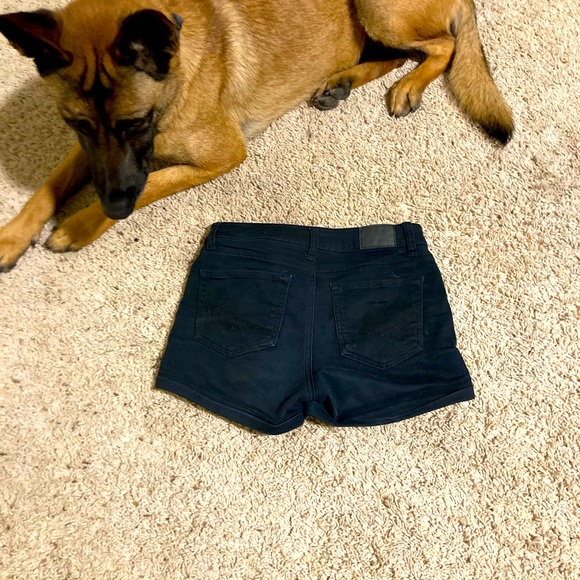 Aropostle black jean shorts. No wear or tear. Super fashionable. Size 2. - Picture 3 of 3